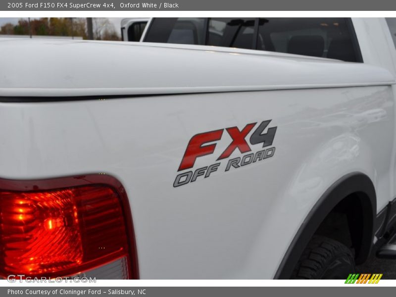 Oxford White / Black 2005 Ford F150 FX4 SuperCrew 4x4