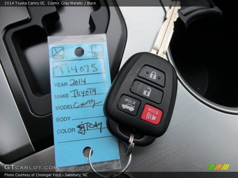 Cosmic Gray Metallic / Black 2014 Toyota Camry SE