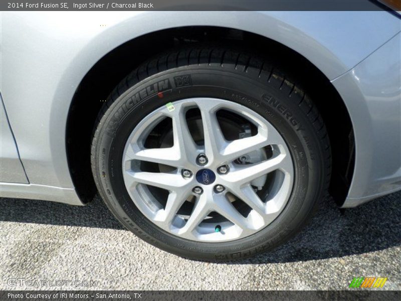Ingot Silver / Charcoal Black 2014 Ford Fusion SE