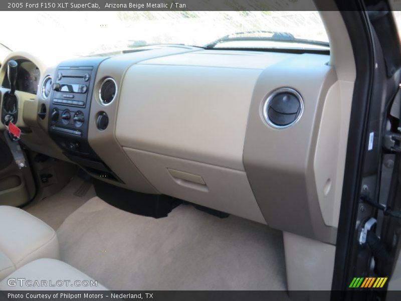 Arizona Beige Metallic / Tan 2005 Ford F150 XLT SuperCab