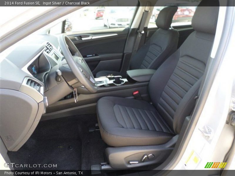 Ingot Silver / Charcoal Black 2014 Ford Fusion SE