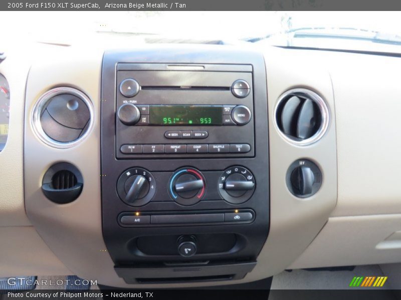 Arizona Beige Metallic / Tan 2005 Ford F150 XLT SuperCab