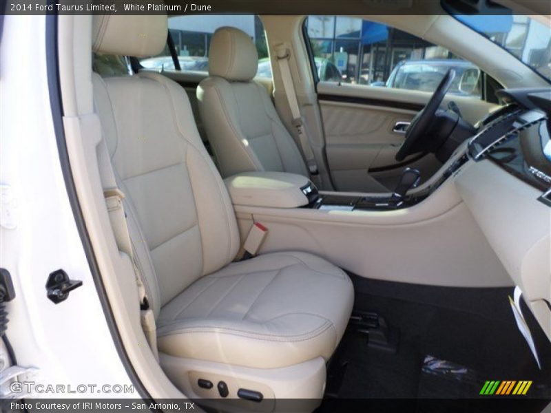 Front Seat of 2014 Taurus Limited