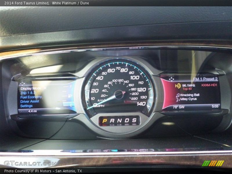 White Platinum / Dune 2014 Ford Taurus Limited
