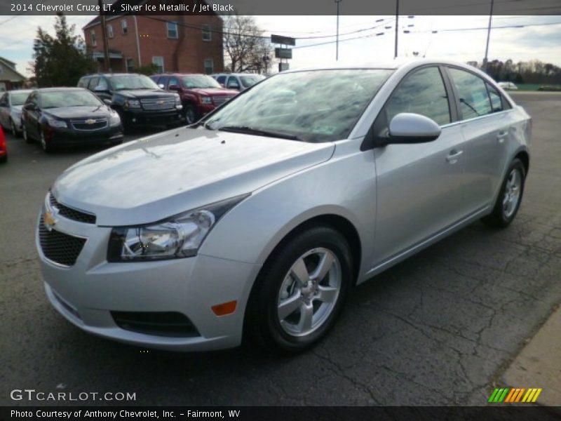 Silver Ice Metallic / Jet Black 2014 Chevrolet Cruze LT