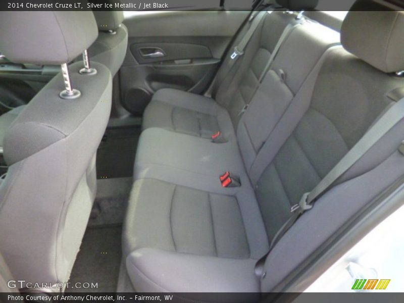 Silver Ice Metallic / Jet Black 2014 Chevrolet Cruze LT