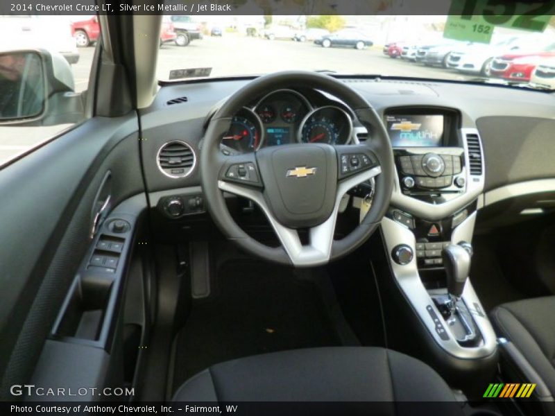 Silver Ice Metallic / Jet Black 2014 Chevrolet Cruze LT