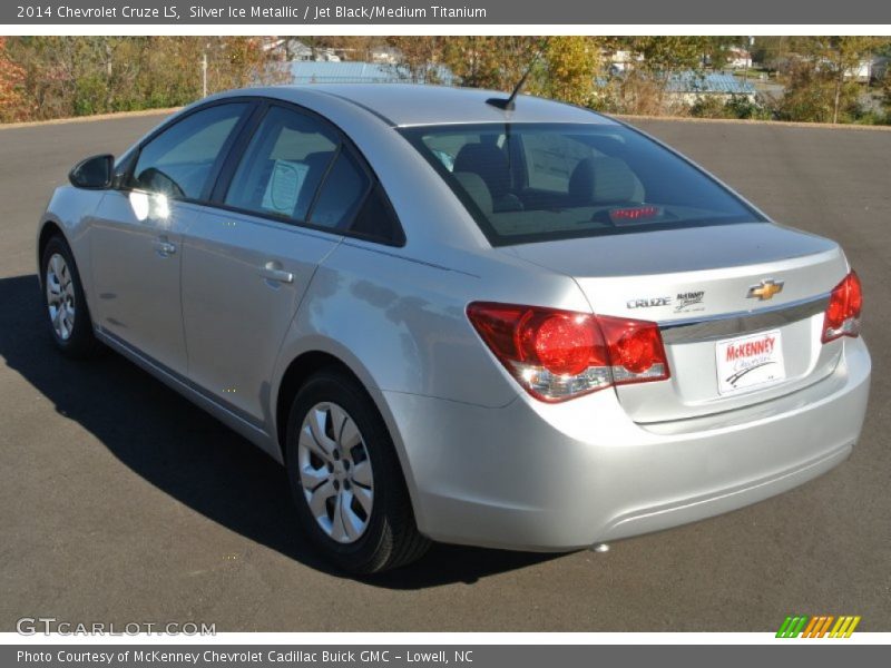 Silver Ice Metallic / Jet Black/Medium Titanium 2014 Chevrolet Cruze LS