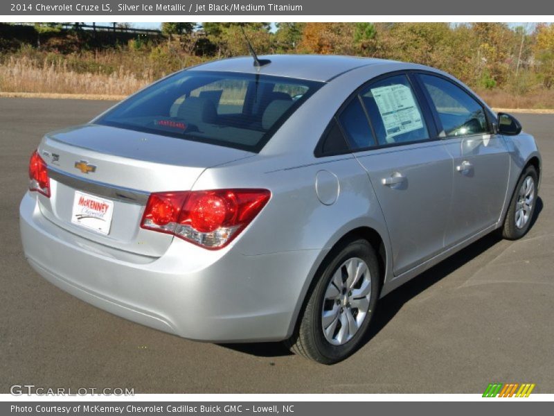 Silver Ice Metallic / Jet Black/Medium Titanium 2014 Chevrolet Cruze LS