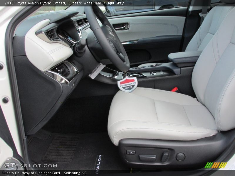 Blizzard White Pearl / Light Gray 2013 Toyota Avalon Hybrid Limited