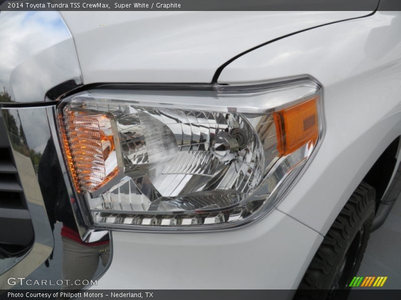 Super White / Graphite 2014 Toyota Tundra TSS CrewMax