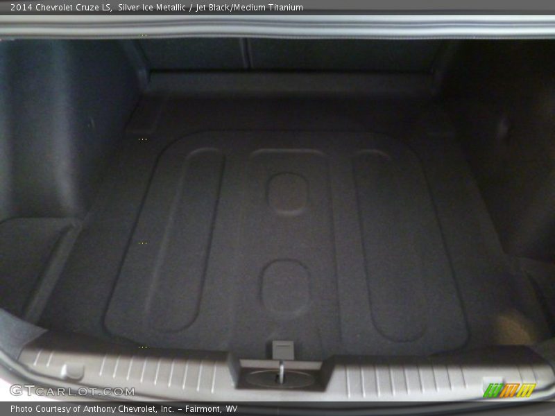 Silver Ice Metallic / Jet Black/Medium Titanium 2014 Chevrolet Cruze LS