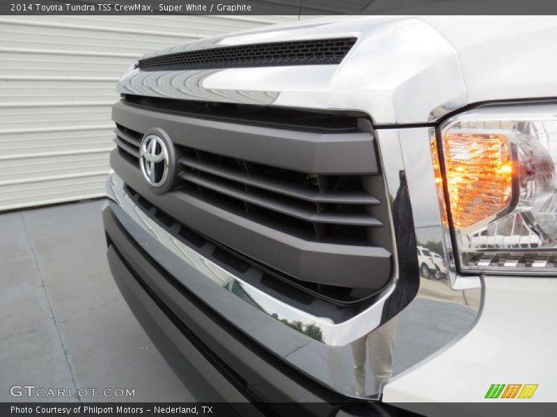 Super White / Graphite 2014 Toyota Tundra TSS CrewMax