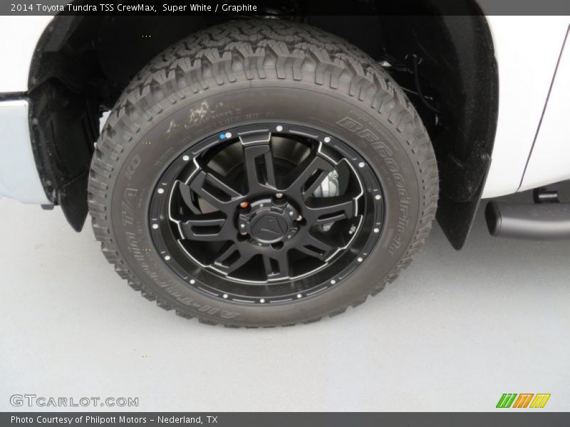 Super White / Graphite 2014 Toyota Tundra TSS CrewMax