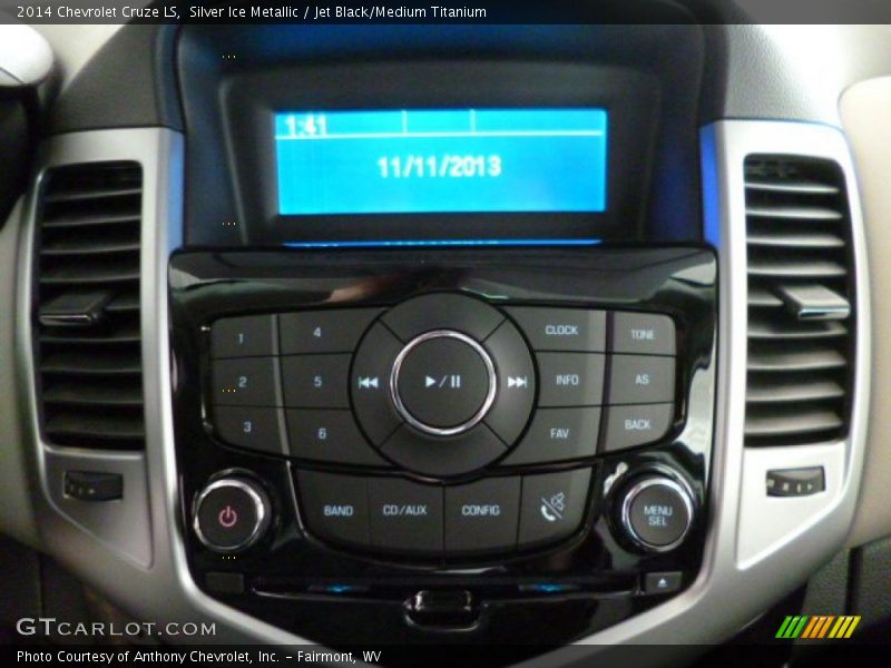 Silver Ice Metallic / Jet Black/Medium Titanium 2014 Chevrolet Cruze LS