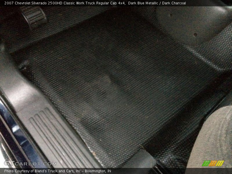 Dark Blue Metallic / Dark Charcoal 2007 Chevrolet Silverado 2500HD Classic Work Truck Regular Cab 4x4
