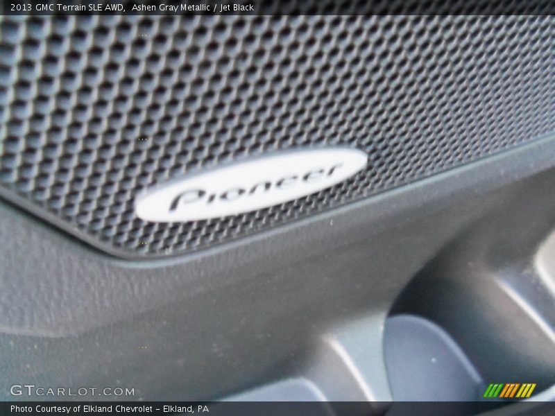 Ashen Gray Metallic / Jet Black 2013 GMC Terrain SLE AWD