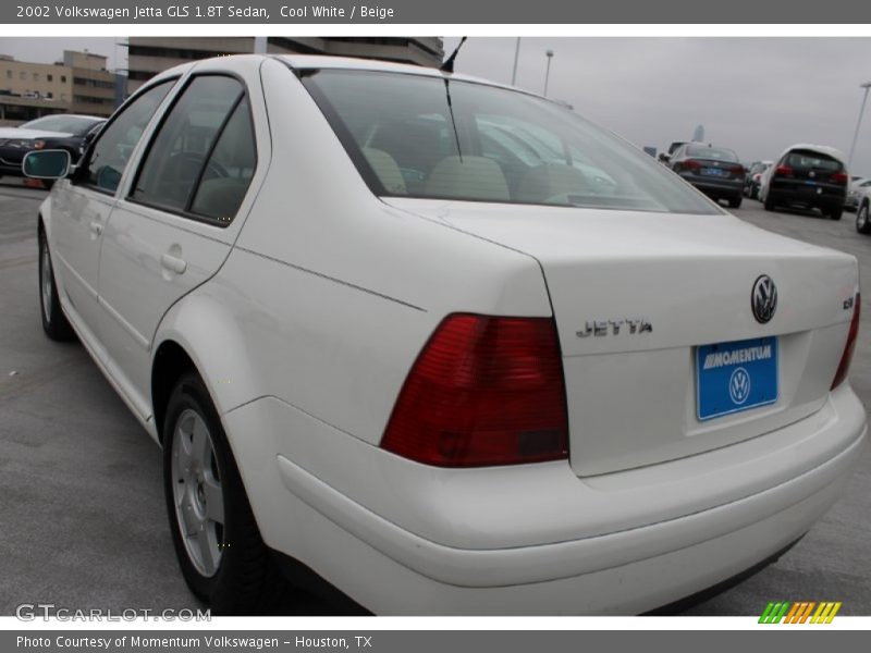 Cool White / Beige 2002 Volkswagen Jetta GLS 1.8T Sedan