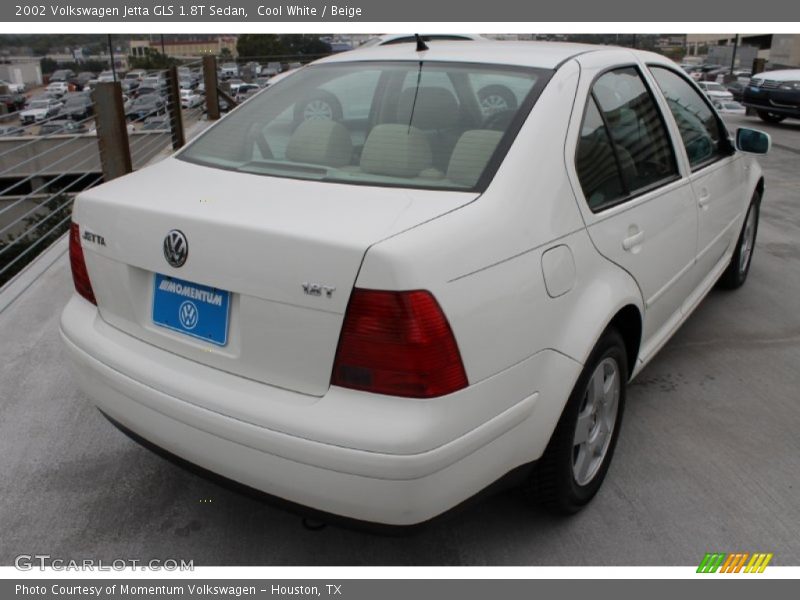 Cool White / Beige 2002 Volkswagen Jetta GLS 1.8T Sedan