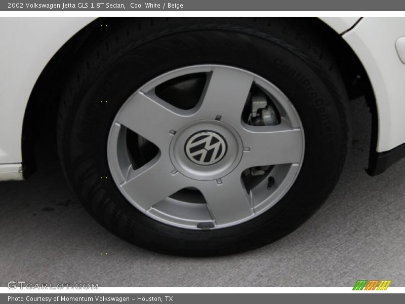 Cool White / Beige 2002 Volkswagen Jetta GLS 1.8T Sedan