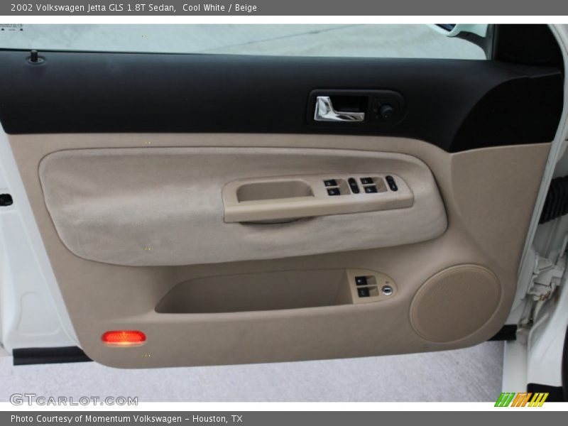 Cool White / Beige 2002 Volkswagen Jetta GLS 1.8T Sedan