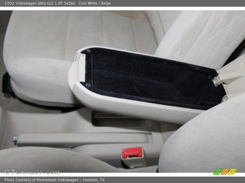 Cool White / Beige 2002 Volkswagen Jetta GLS 1.8T Sedan