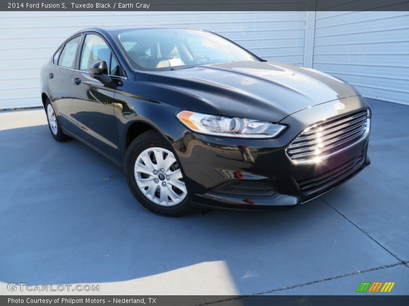 Tuxedo Black / Earth Gray 2014 Ford Fusion S