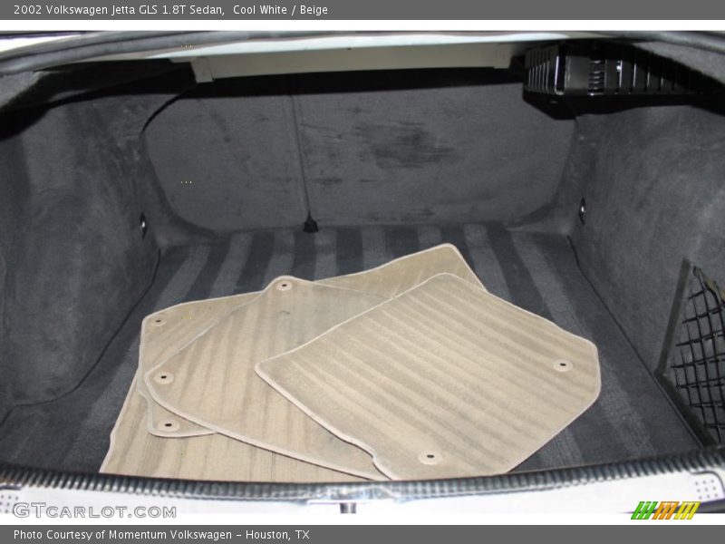 Cool White / Beige 2002 Volkswagen Jetta GLS 1.8T Sedan