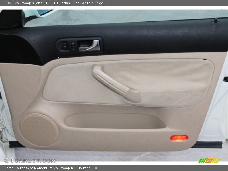 Cool White / Beige 2002 Volkswagen Jetta GLS 1.8T Sedan