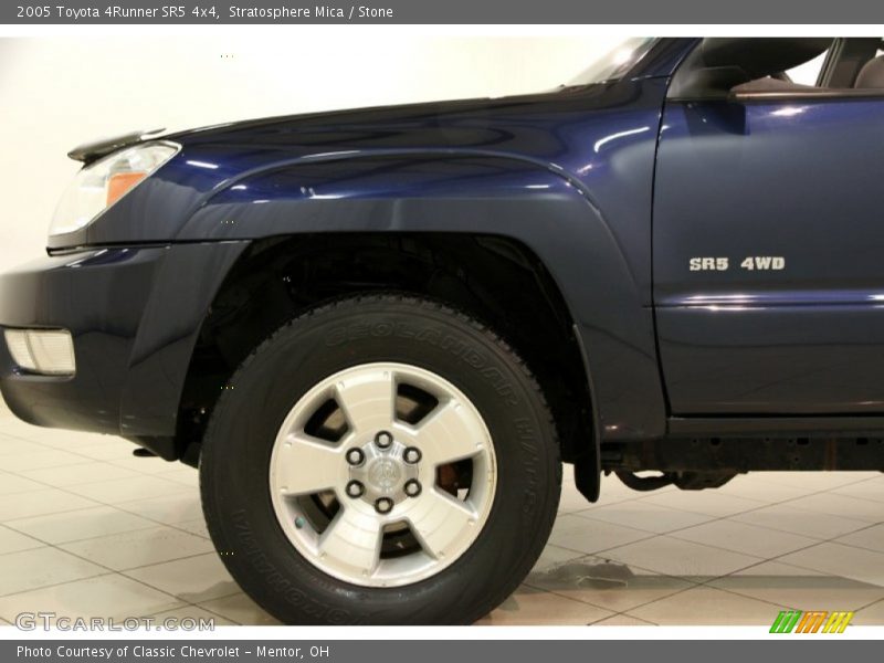 Stratosphere Mica / Stone 2005 Toyota 4Runner SR5 4x4
