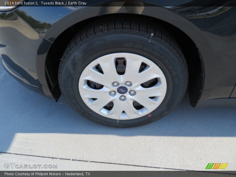  2014 Fusion S Wheel