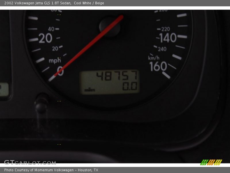Cool White / Beige 2002 Volkswagen Jetta GLS 1.8T Sedan
