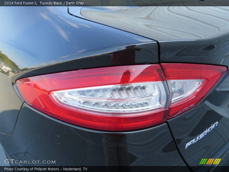 Tuxedo Black / Earth Gray 2014 Ford Fusion S