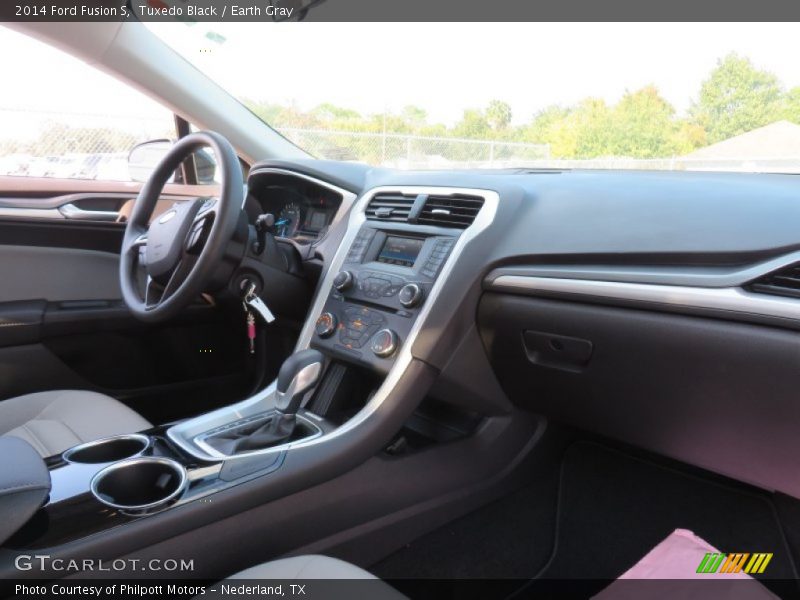 Tuxedo Black / Earth Gray 2014 Ford Fusion S