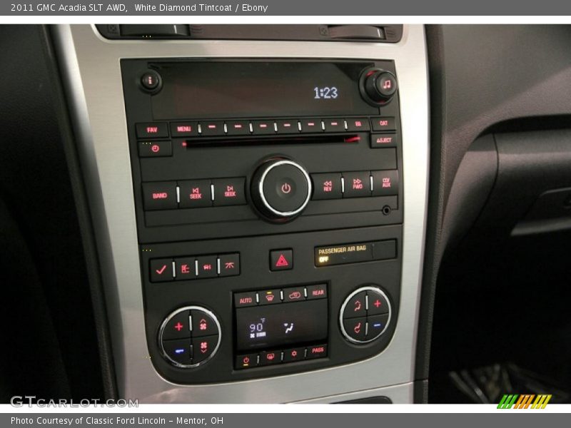 White Diamond Tintcoat / Ebony 2011 GMC Acadia SLT AWD
