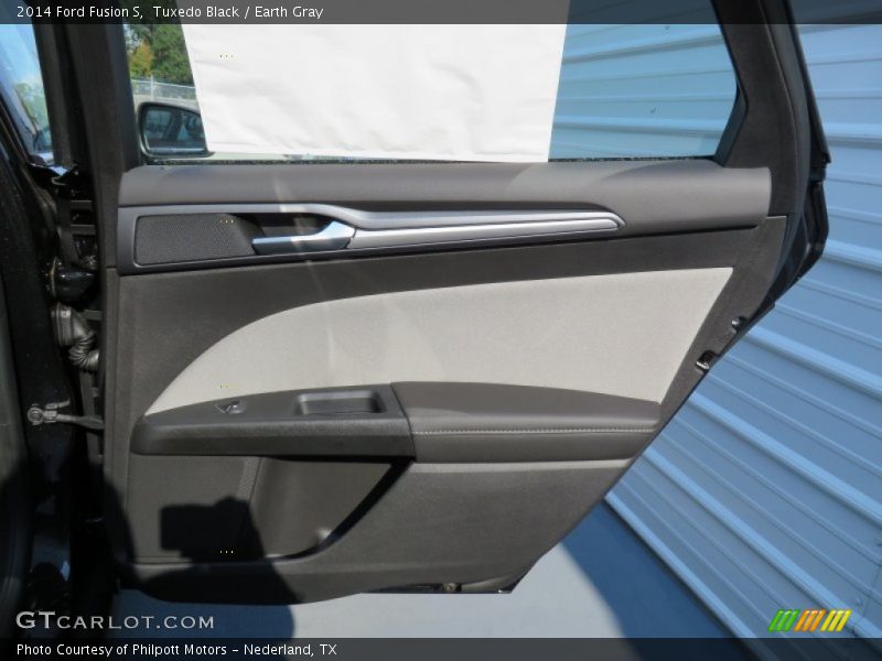 Tuxedo Black / Earth Gray 2014 Ford Fusion S