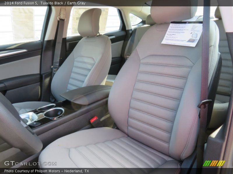 Front Seat of 2014 Fusion S