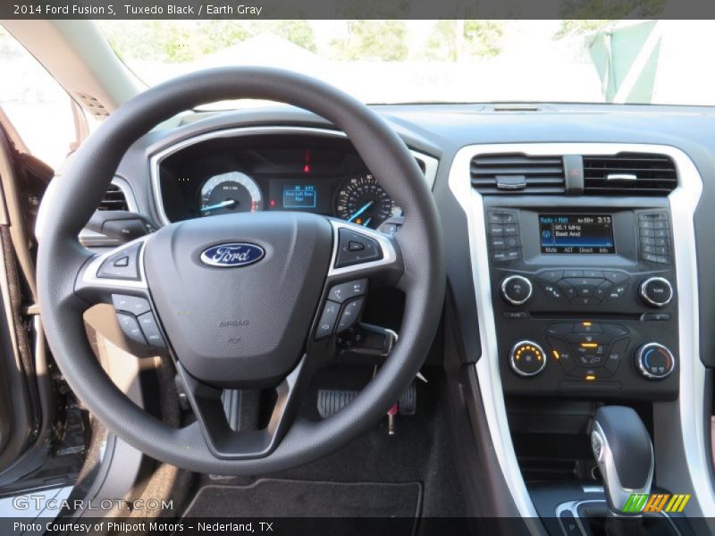Dashboard of 2014 Fusion S