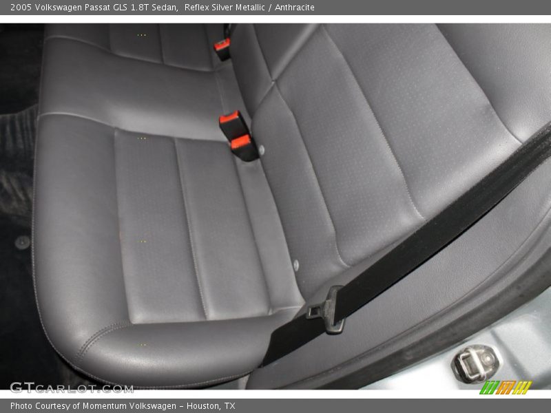 Reflex Silver Metallic / Anthracite 2005 Volkswagen Passat GLS 1.8T Sedan