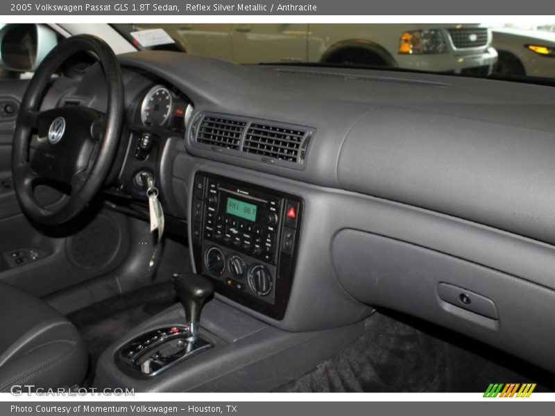 Reflex Silver Metallic / Anthracite 2005 Volkswagen Passat GLS 1.8T Sedan