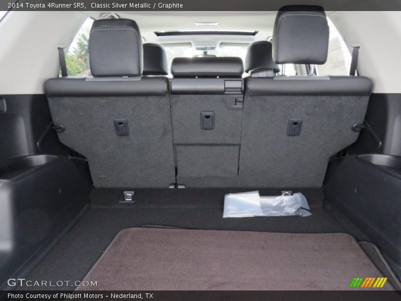 Classic Silver Metallic / Graphite 2014 Toyota 4Runner SR5