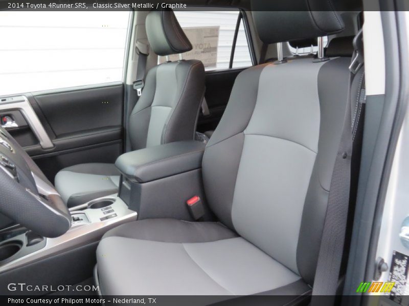 Classic Silver Metallic / Graphite 2014 Toyota 4Runner SR5