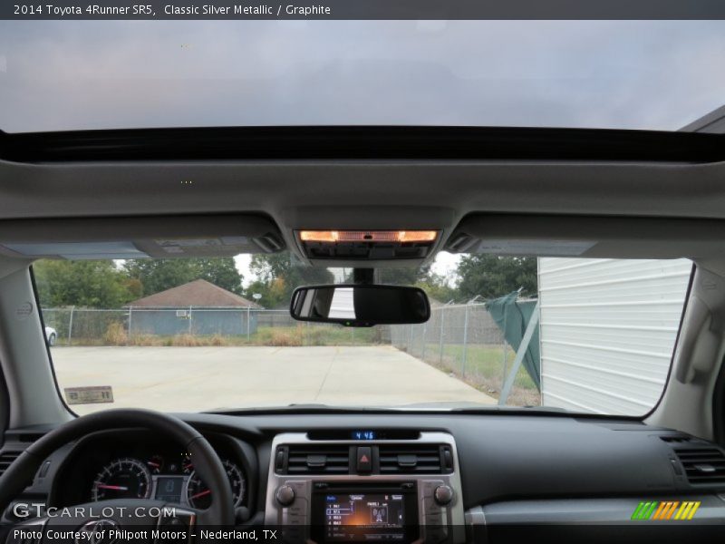 Classic Silver Metallic / Graphite 2014 Toyota 4Runner SR5