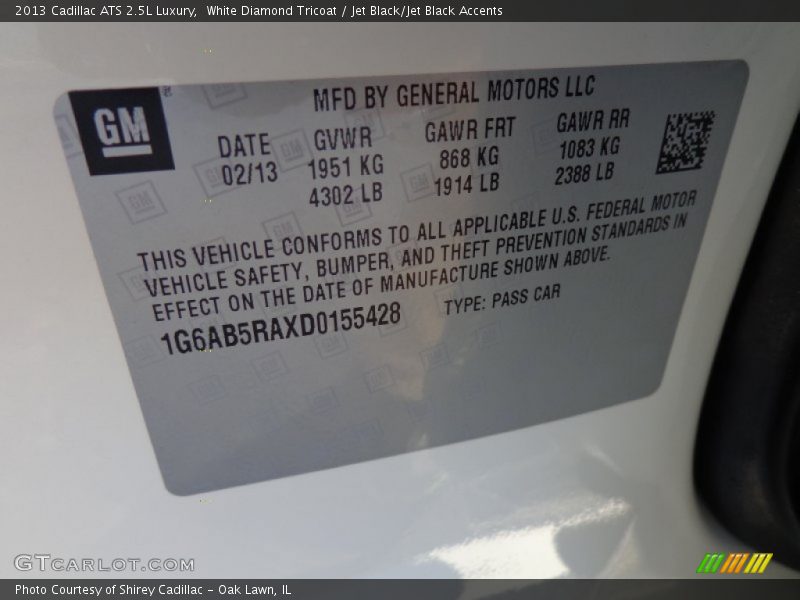 White Diamond Tricoat / Jet Black/Jet Black Accents 2013 Cadillac ATS 2.5L Luxury