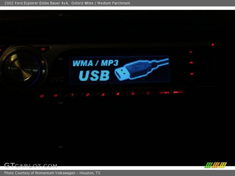 Oxford White / Medium Parchment 2002 Ford Explorer Eddie Bauer 4x4