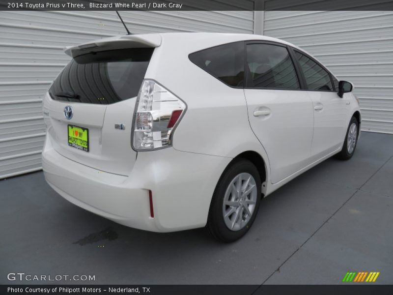 Blizzard White Pearl / Dark Gray 2014 Toyota Prius v Three