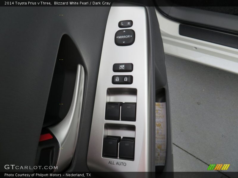 Blizzard White Pearl / Dark Gray 2014 Toyota Prius v Three