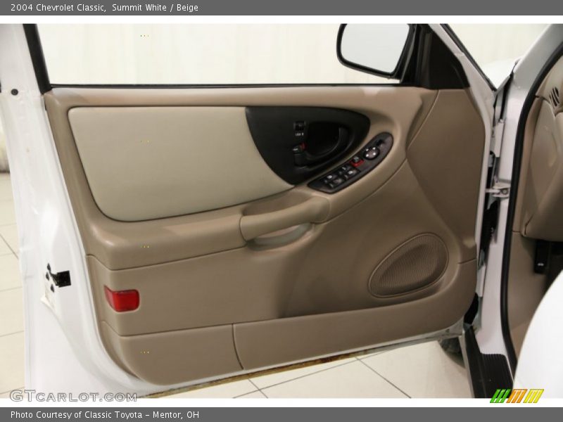Summit White / Beige 2004 Chevrolet Classic