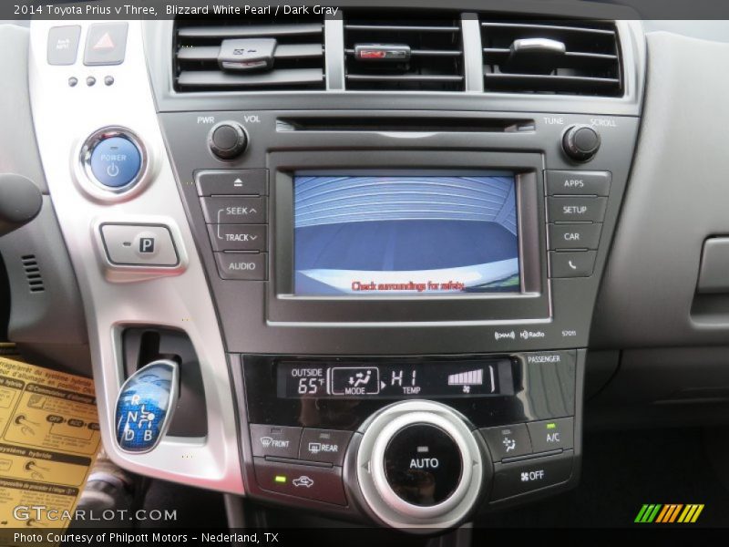 Blizzard White Pearl / Dark Gray 2014 Toyota Prius v Three