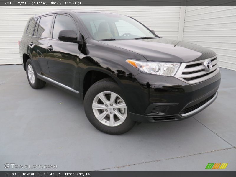 Black / Sand Beige 2013 Toyota Highlander